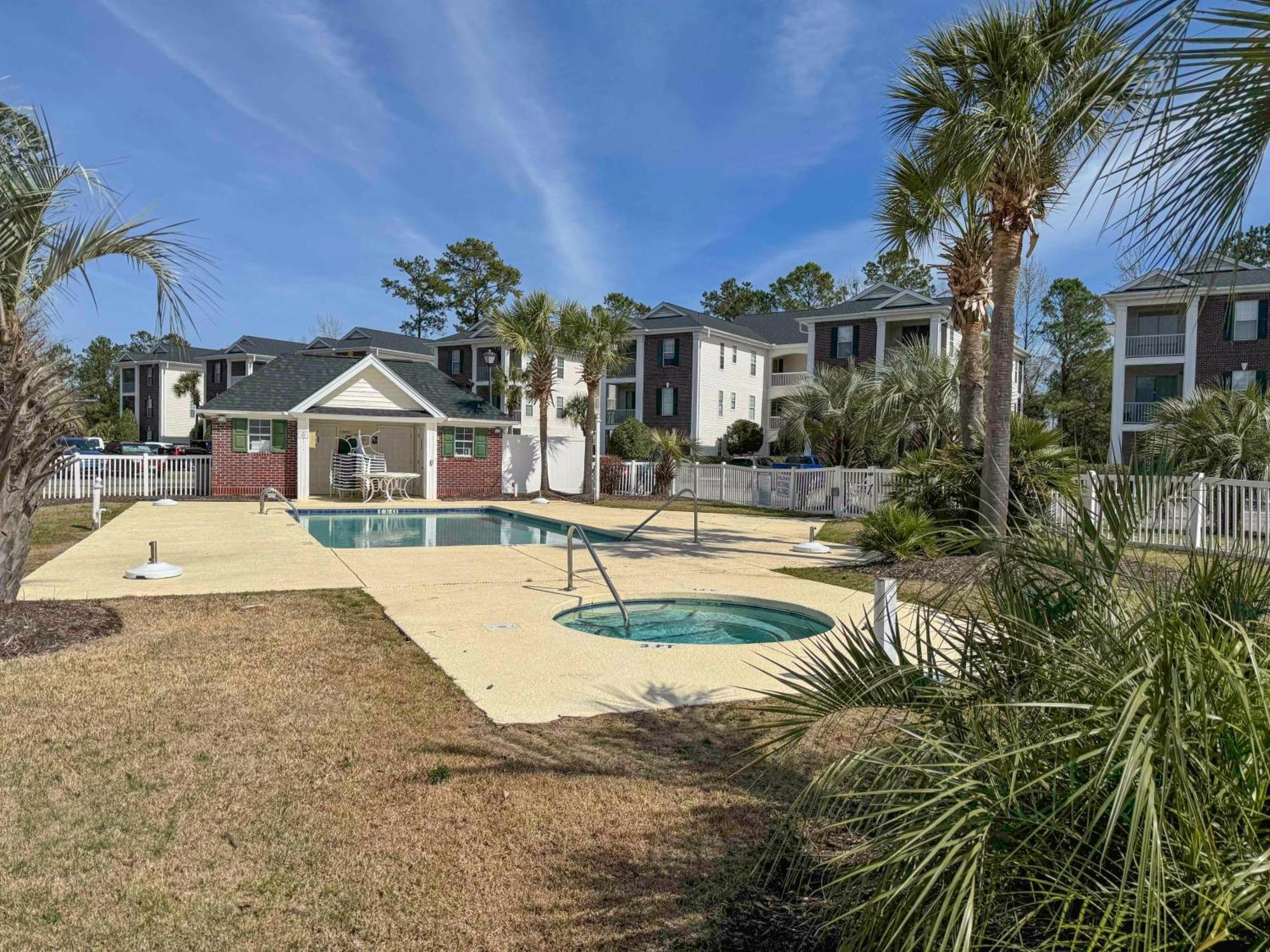 Breezy Golf Condo With Pool Access, 4 Mi To Beach Myrtle Beach Exterior foto